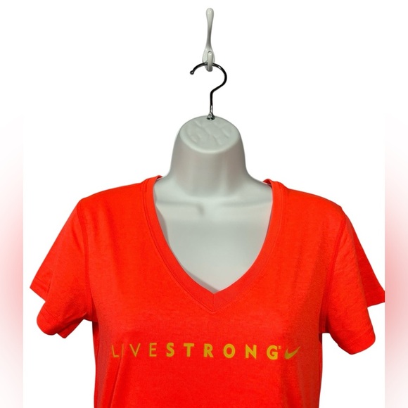 NEW, Nike Dri-FIT Livestrong Women's Athletic T-Shirt, XS, Orange 🏃‍♀️‍➡️ - Picture 3 of 9